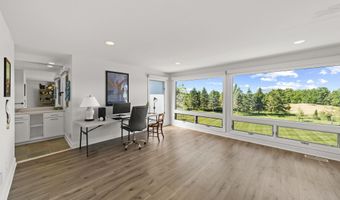 5636 Meadow Ln, Ann Arbor, MI 48105