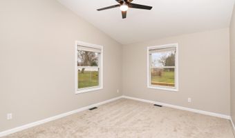 7 David Dr, Aurora, IN 47001