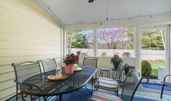 46 Great Heron Ln 46, Brookfield, CT 06804
