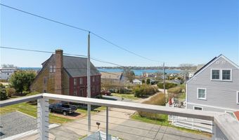433 Wolcott Ave, Middletown, RI 02842