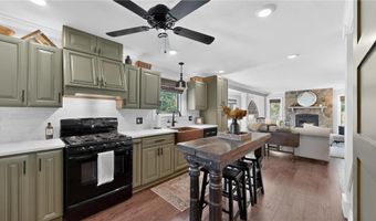 1914 12th Ave NE, Austin, MN 55912