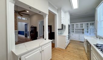 201 Boothe St, Batesville, MS 38606