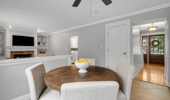 19 Stanley Ln, Middletown, NJ 07748
