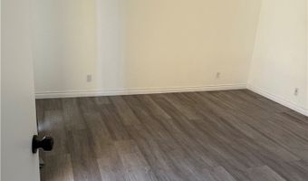 2435 W Broadway, Anaheim, CA 92804
