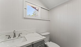 99-42 Kauhale St, Aiea, HI 96701