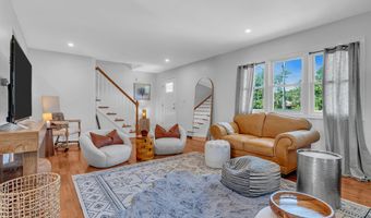 168 Leonardville Rd, Belford, NJ 07718