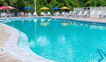 133 HAMPTON Dr E, Auburndale, FL 33823