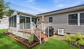 1432 Mizzen Ave, Beachwood, NJ 08722