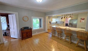 49 Tyler St, Brattleboro, VT 05301