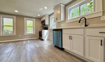 516 Hall St, Bow, NH 03304