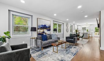 415 E MASON Ave, Alexandria, VA 22301