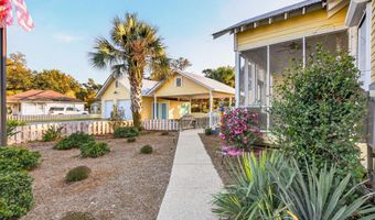 134 Keller St, Bay St. Louis, MS 39520