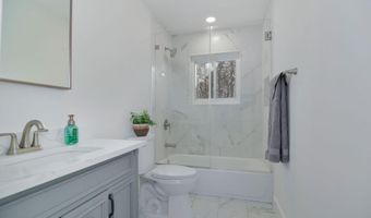 2016 SPRING GROVE Dr, Accokeek, MD 20607