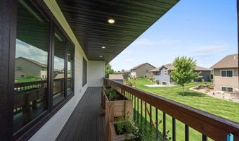 2820 E Daybreak Cir, Brandon, SD 57005