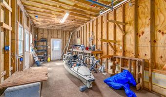 162 Pogy Rd, Apalachicola, FL 32320