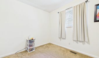 2400 Anthony Dr, Anderson, IN 46012
