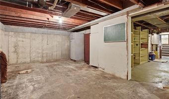 2943 NE Walnut Rd, Avondale, MO 64117