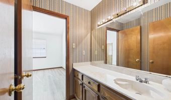 160 Ocean Dr #6B, Baton Rouge, LA 70806