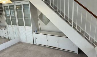 284 Mananai Pl 3S, Honolulu, HI 96818