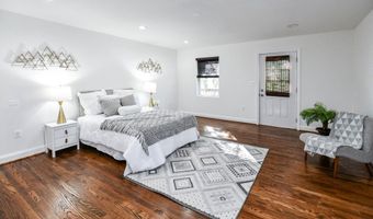 4504 NEW HAMPSHIRE Ave NW, Washington, DC 20011