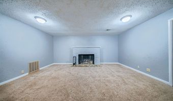 113 S Country Club Rd, Arkansas City, KS 67005