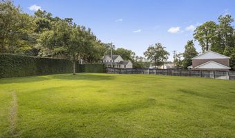 1908 Courtney Ln, Biloxi, MS 39532