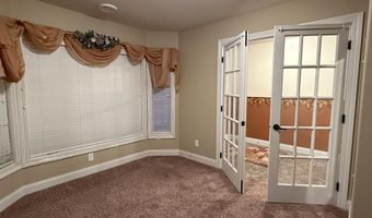 1512 Olive Dr, Aberdeen, SD 57401