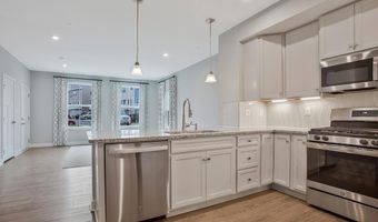 100 LAWNDALE Dr, Bowie, MD 20716