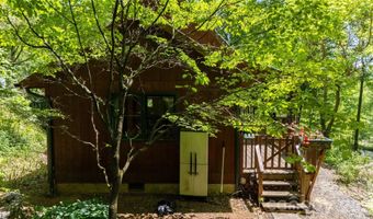 8 Westward Way, Bakersville, NC 28705