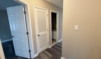 12 A Opal Ct, Barnegat, NJ 08005