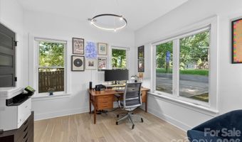 1608 Chippendale Rd, Charlotte, NC 28205