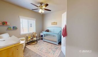 1015 E Canyon Dr, Big Water, UT 84741