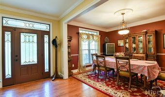 283 Creekside Dr, Arnoldsville, GA 30619