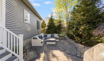 161 Seawynds Dr, North Kingstown, RI 02852