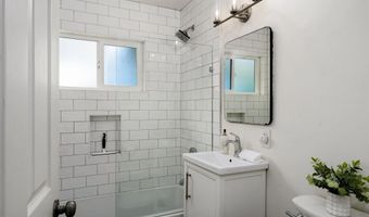 1004 California St, Oceanside, CA 92054