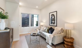 733 8TH St SE 302, Washington, DC 20003