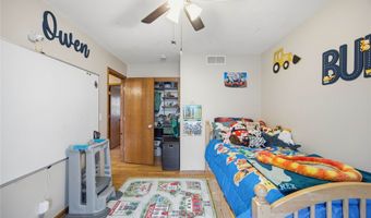 814 SE Uehlamar Dr, Ankeny, IA 50021