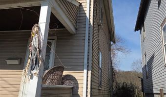 415 Sarah St, Aliquippa, PA 15001