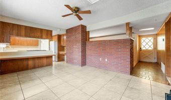 1300 Oak Ave, Carlsbad, CA 92008