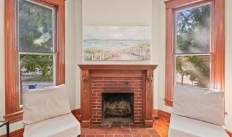 407 E 9th St, Alton, IL 62002