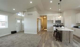 1160 Alpine Dr, Chubbuck, ID 83202