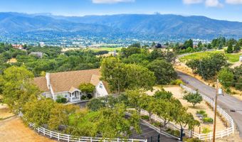 500 Pompadour Dr, Ashland, OR 97520