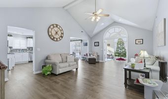 237 Broadmore Cir, Angola, IN 46703