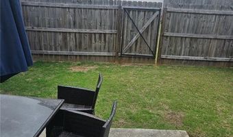 56 Auburn Hill Dr, Auburn, GA 30011