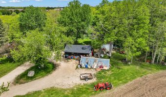 6372 Wildlife Rd, Allenton, WI 53002