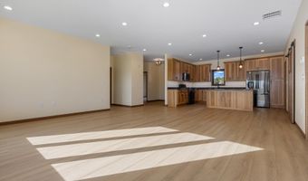 1716 N 18th St, Aberdeen, SD 57401