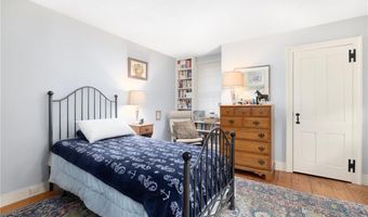 2381 Middle Rd, East Greenwich, RI 02818