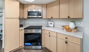 6882 Alderwood Dr, Carlsbad, CA 92011