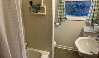 614 E 16th St, Alton, IL 62002