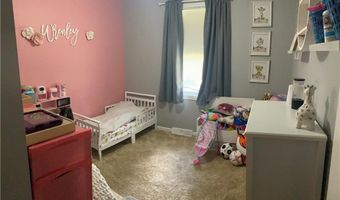 916 Edith Ave, Adrian, MO 64720